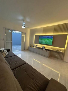 Linda casa novíssima em Juquehy